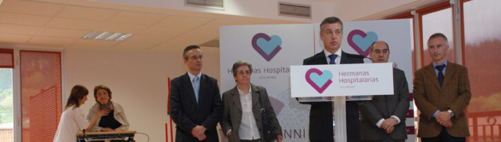 Urkullu visita el Hospital Aita Menni