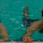 Beneficios del ejercicio en físico en el agua para las personas con DCA