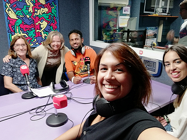 Compartiendo experiencias en la radio en torno al Día del Daño Cerebral