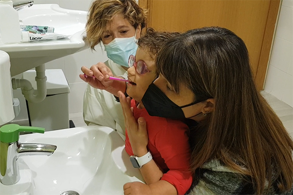 Sesion-de-logopedia-con-la-amatxu-de-Paula