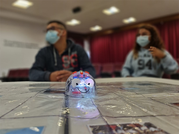 Robótica educativa en nuestra Unidad de Día de Daño Cerebral de Tenerife